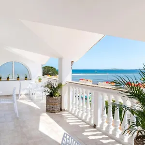 And Jakic Guest house