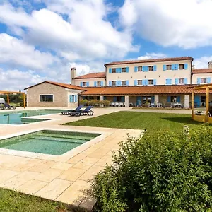 Velanera & Restaurant Hotel