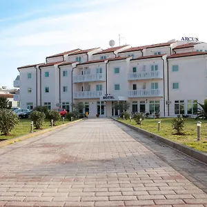 Arcus Hotel